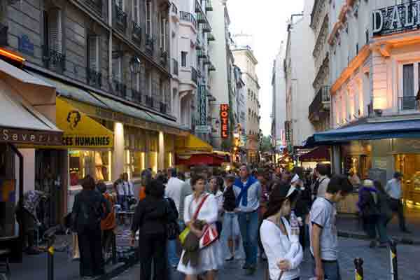 چهار فعالیت ممنوعه در پاریس!