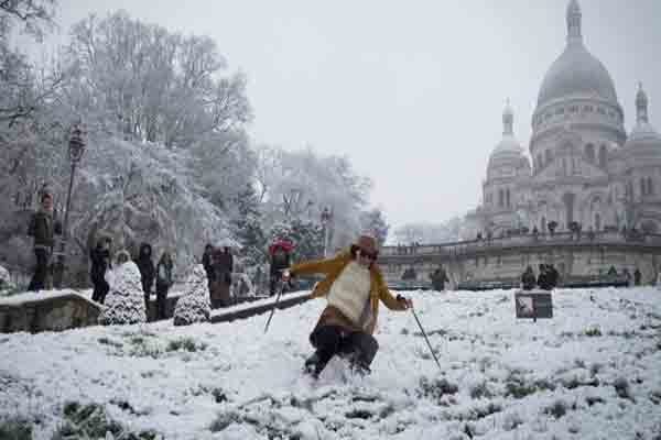 پاریس در برف | سکره کور