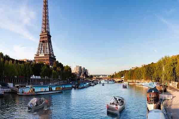 تاکسی دریایی پرنده بر روی رود سن | حباب دریایی |  SeaBubbles