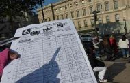کلاهبرداری جمع آوری امضا برای خیریه در پاریس | پر کردن فرم , کلاهبرداری از توریستها