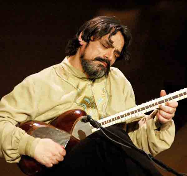 کنسرت موسیقی علیزاده و خلج در پاریس