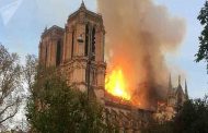 کلیسای نتردام پاریس در آتش | آتش سوزی مهیب در قلب پاریس