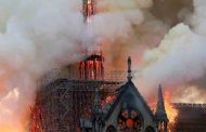 آتش در بنای مذهبی تاریخی نتردام پاریس