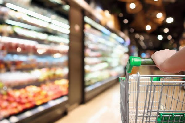 سوپرمارکت ایرانی در پاریس | گوشه‌ای از ایران در قلب پایتخت