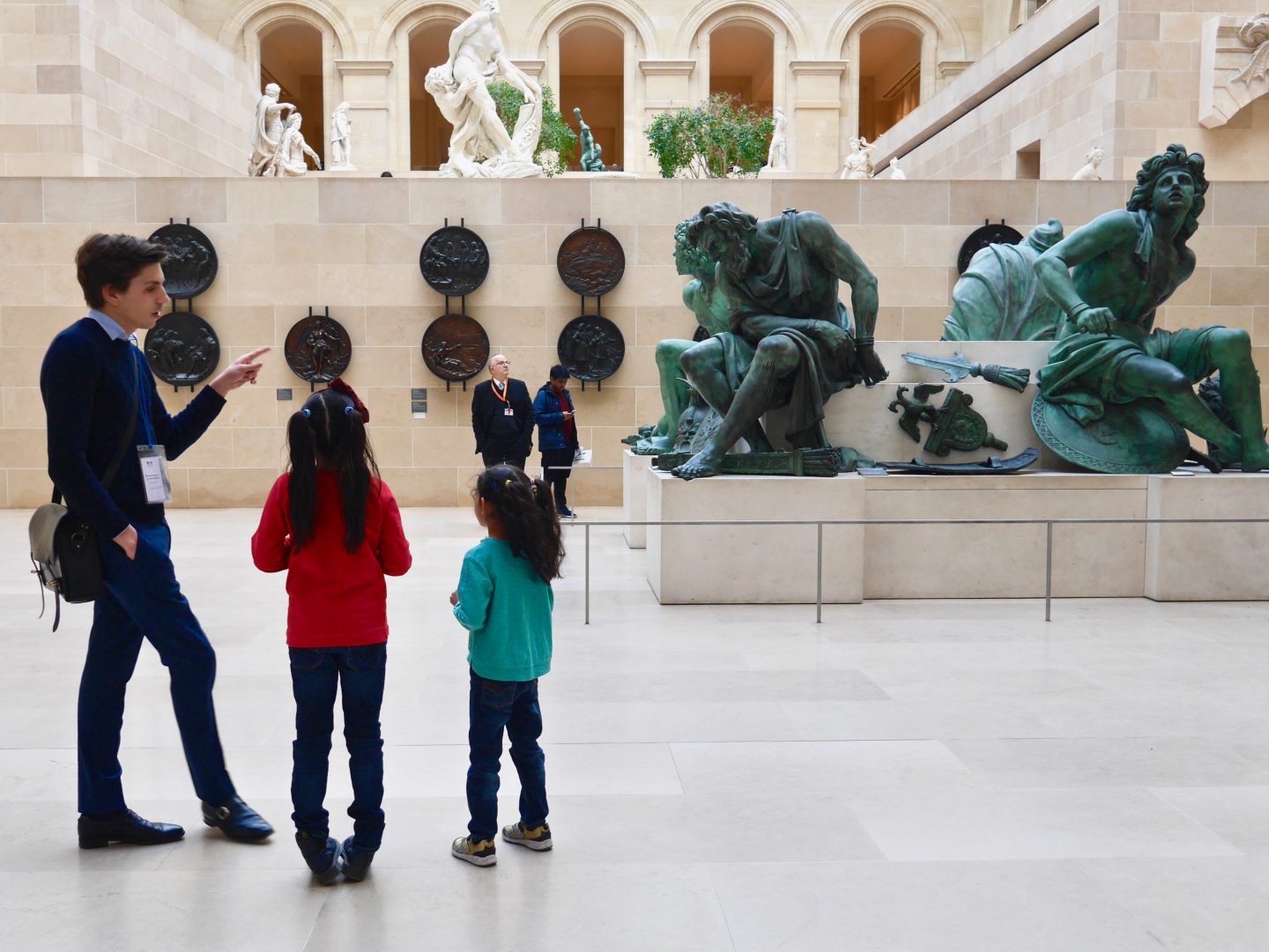 بازدید موزه لوور با بچه‌ها | تجربه‌ای هیجان‌انگیز و آموزشی