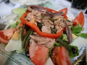 سالاد نیسواز (Salad Nicoise)