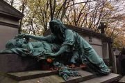 قبرستان پرلاشز پاریس و مقبره‌های معروف آن | Pere lachaise