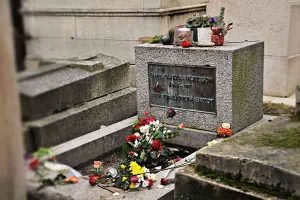 قبرستان پرلاشز و مقبره‌های معروف پاریس | Pere lachaise