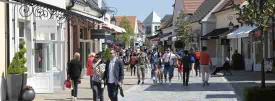 la-vallee-village-(1)