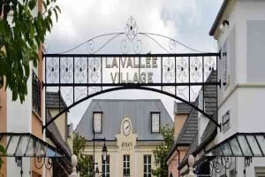 لا وله ویلژ , La Vallee Village