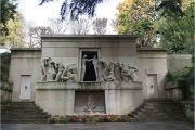 ایرانیان مدفون در قبرستان پرلاشز پاریس | Cimetière du Père-Lachaise