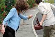 کلاهبرداری دونده های حواس پرت در پاریس | کلاهبرداری از توریستها درپاریس