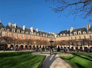 place vosges paris