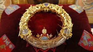 jesus crown of thorns notre dame