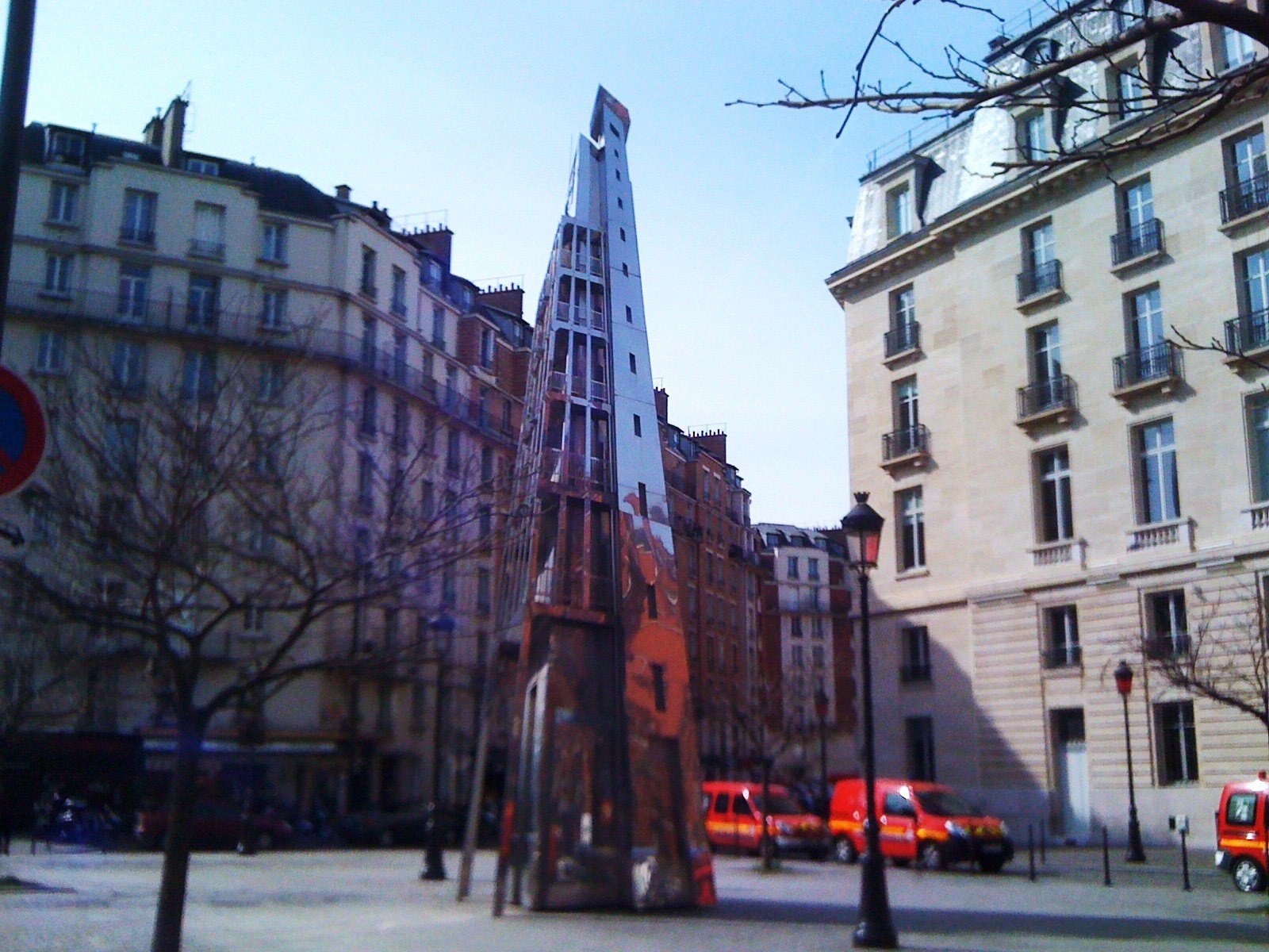 la tour d'exercice de wang du place jule renard paris 17 2